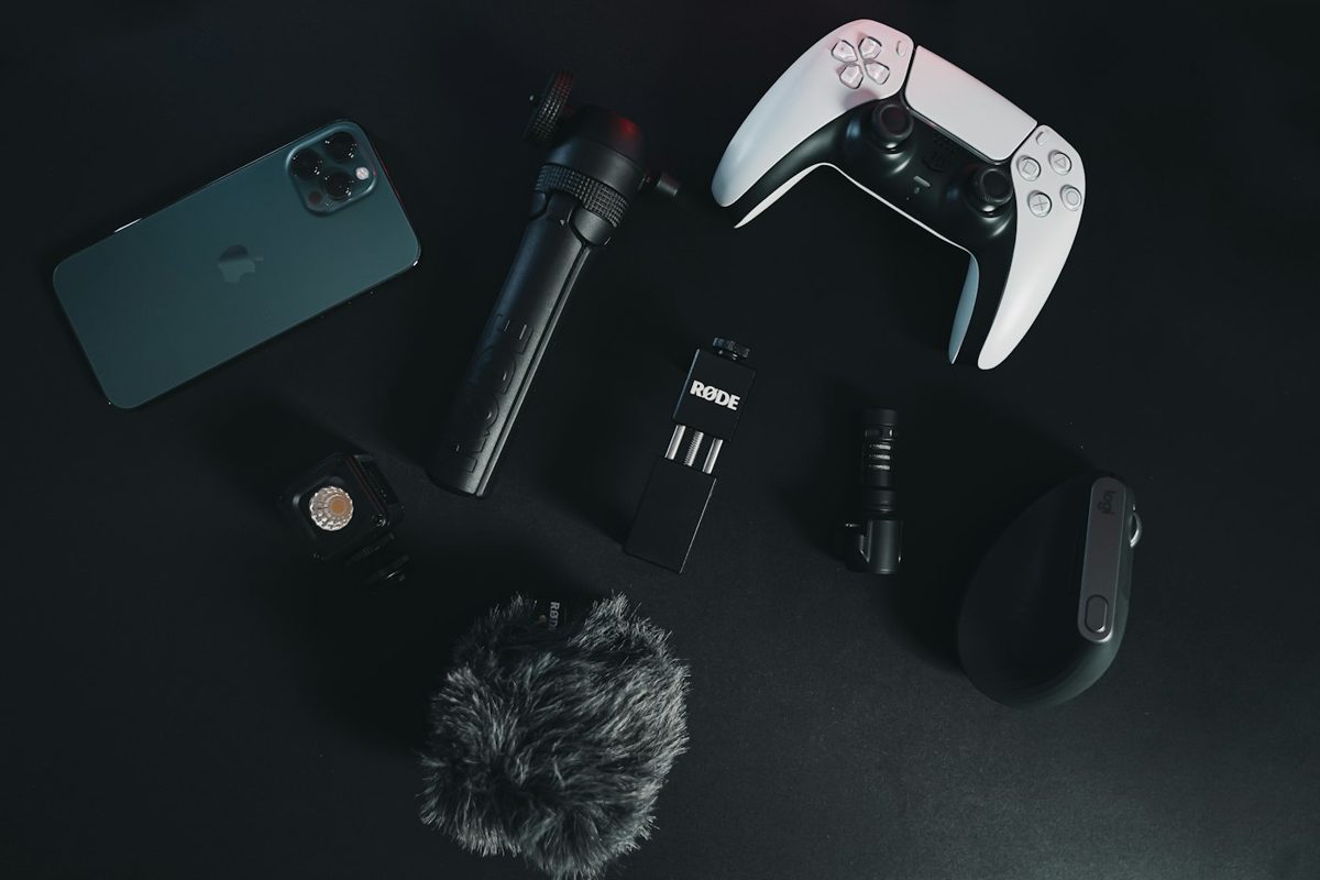 Creator Kit — Mic, Arm & Capture Bundle