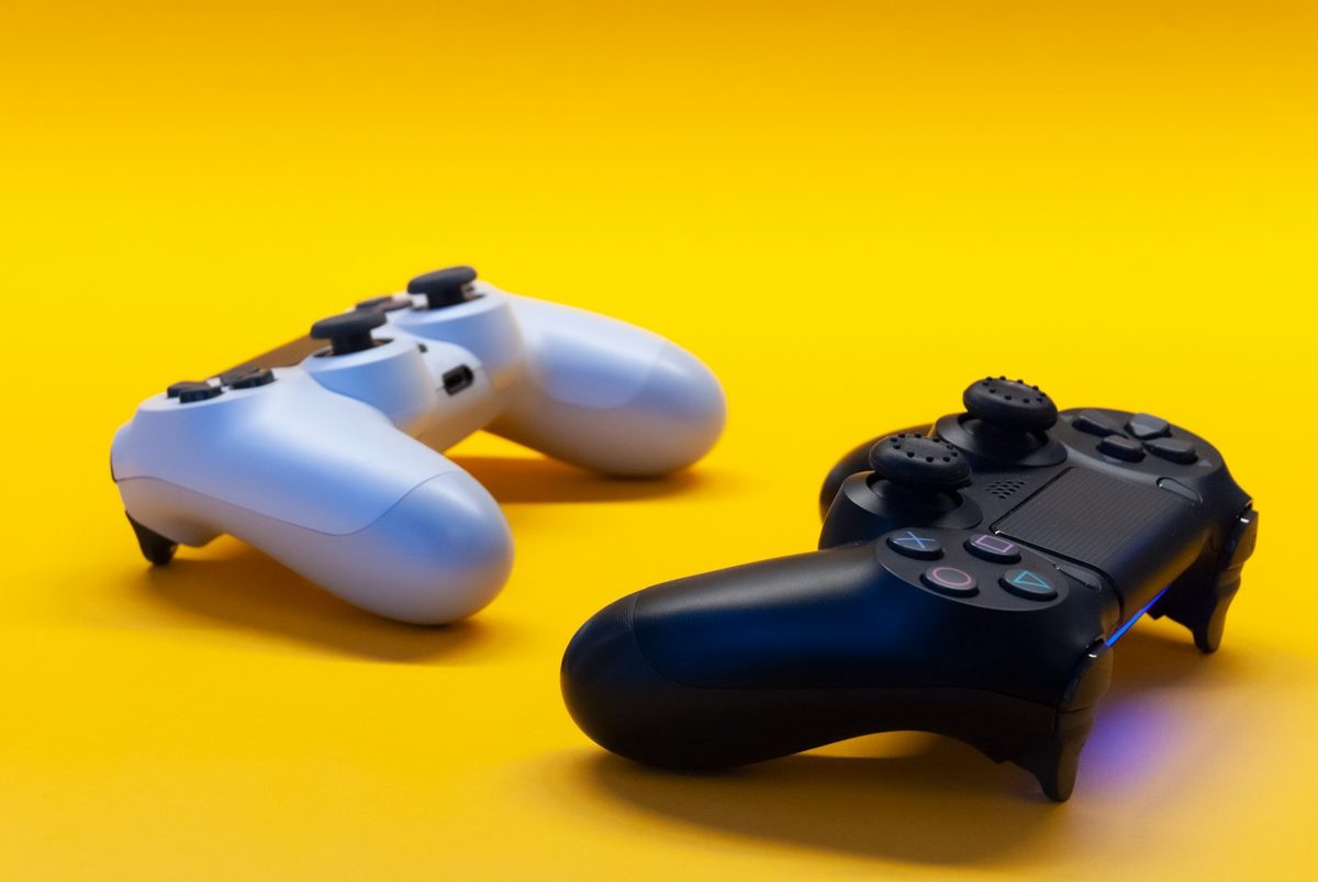 Duo Pack — Two Wireless Controllers