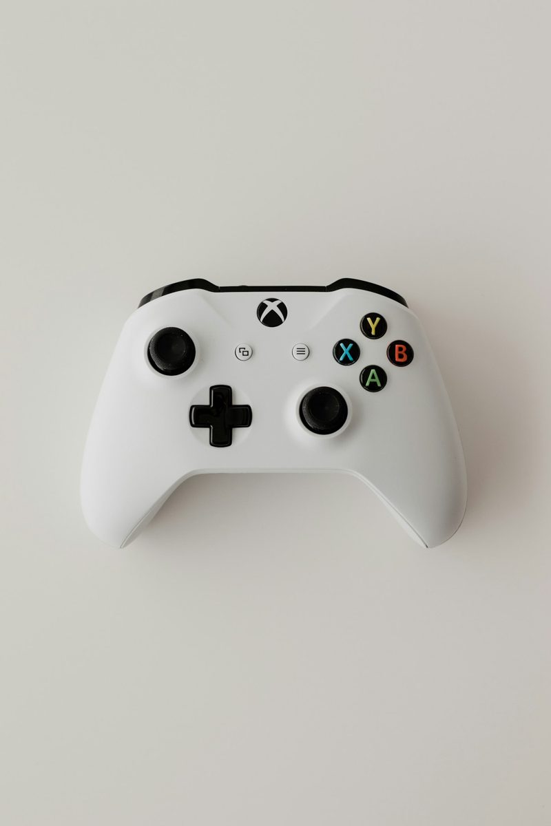 Nimbus Wireless Controller — Cloud White