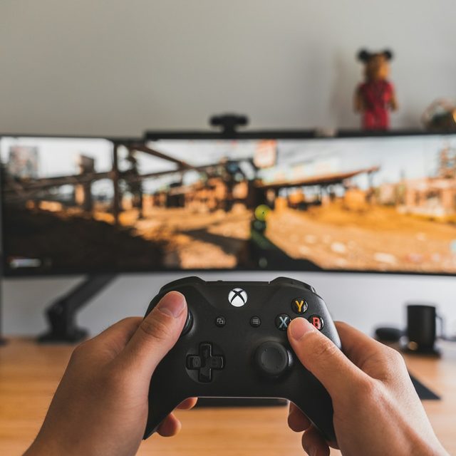 Nova 34" Ultrawide 144 Hz Monitor