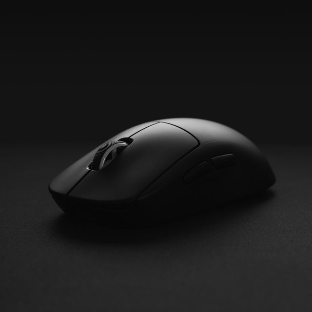 Shadow Ultralight Esports Mouse